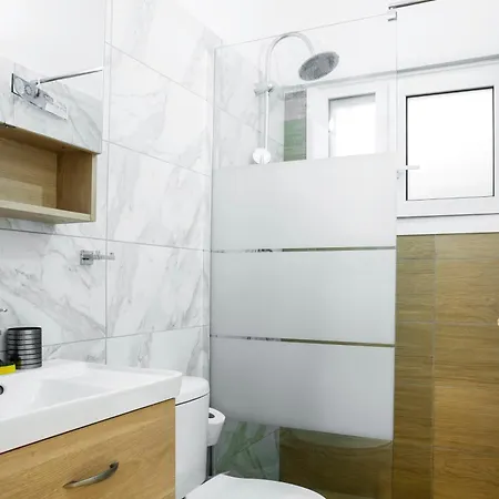 Apartment Megaro Moussikis Semi-basement Flat For 2 Persons Athens