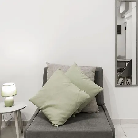 Megaro Moussikis Semi-basement Flat For 2 Persons Athens